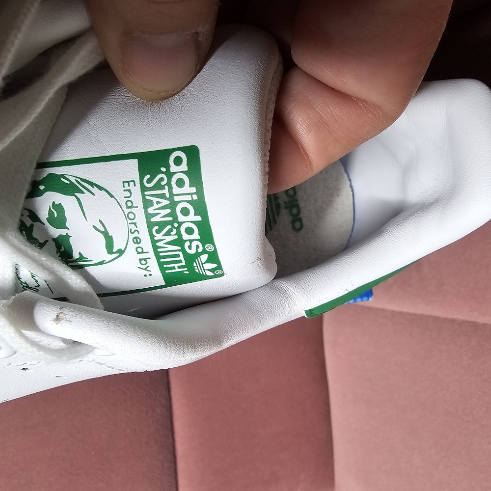Adidas Stan Smith shoes, size 4, used once for a dance routine, euc - Picture 3 of 6